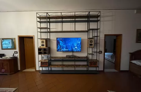 Libreria in ferro